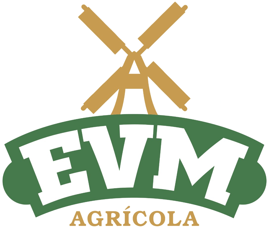 A imagem apresenta o logotipo da renomada Empresa EVM Agrícola referência no setor Agropecuário.